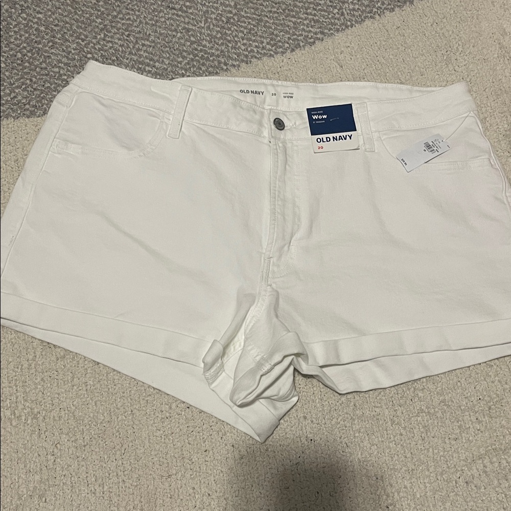 NWT- Old Navy - 20. High Rise 3” Inseam WOW Denim Short